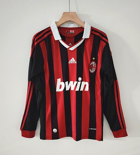 2009-10 AC Milan Retro Version