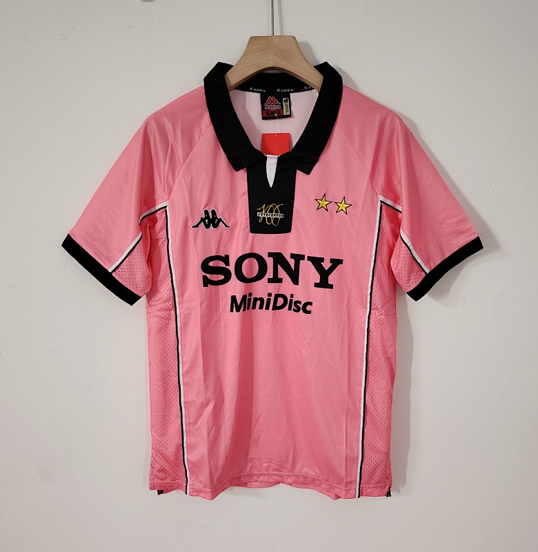 2097-98 Juventus Retro Version