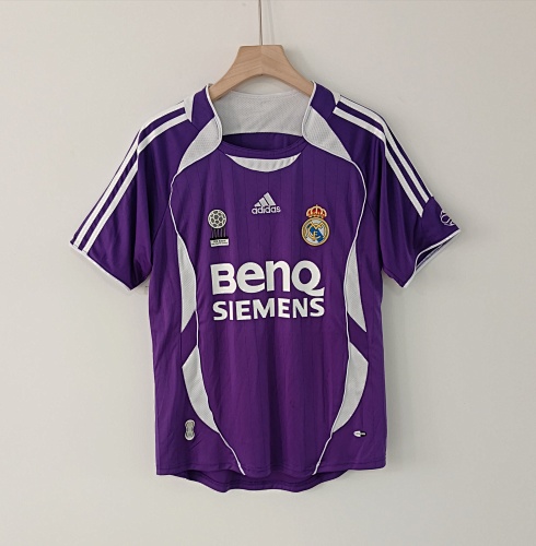 2006-07 Real Madrid Retro Version