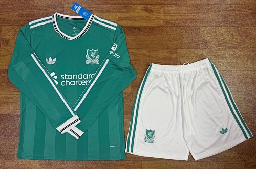 Football Collection Liverpool Adult Kit