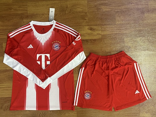 Football Collection Bayern Munich Adult Kit